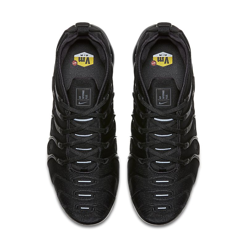 Vapormax Plus "Triple Black"