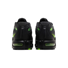 Air Max Plus Drift "Black Green Strike"
