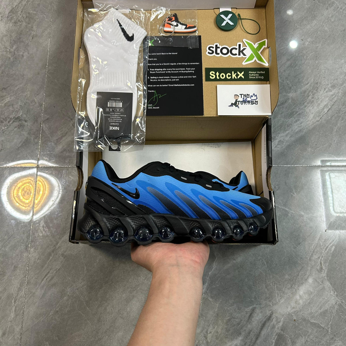 Air Max DN8 "Hyper Royal"