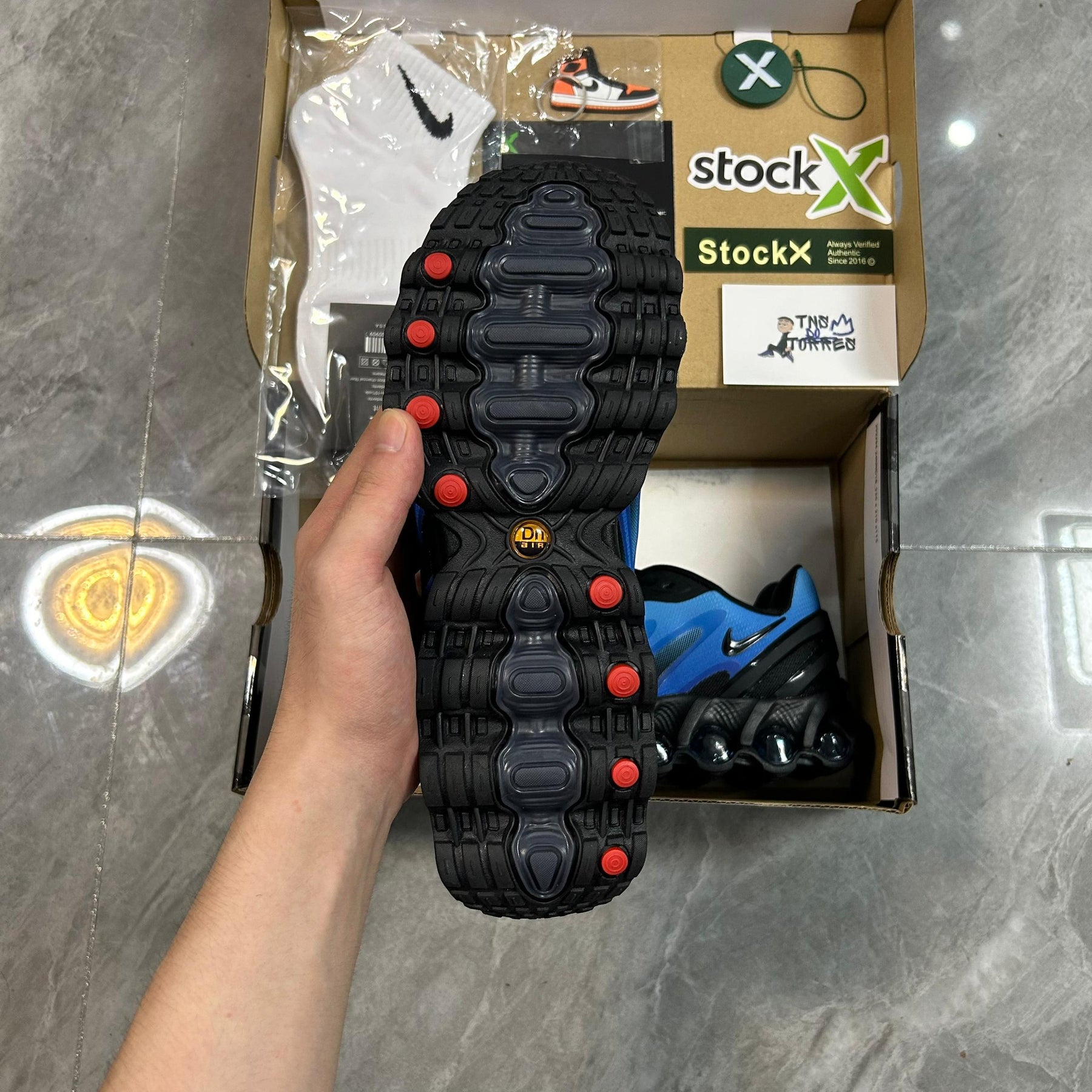 Air Max DN8 "Hyper Royal"