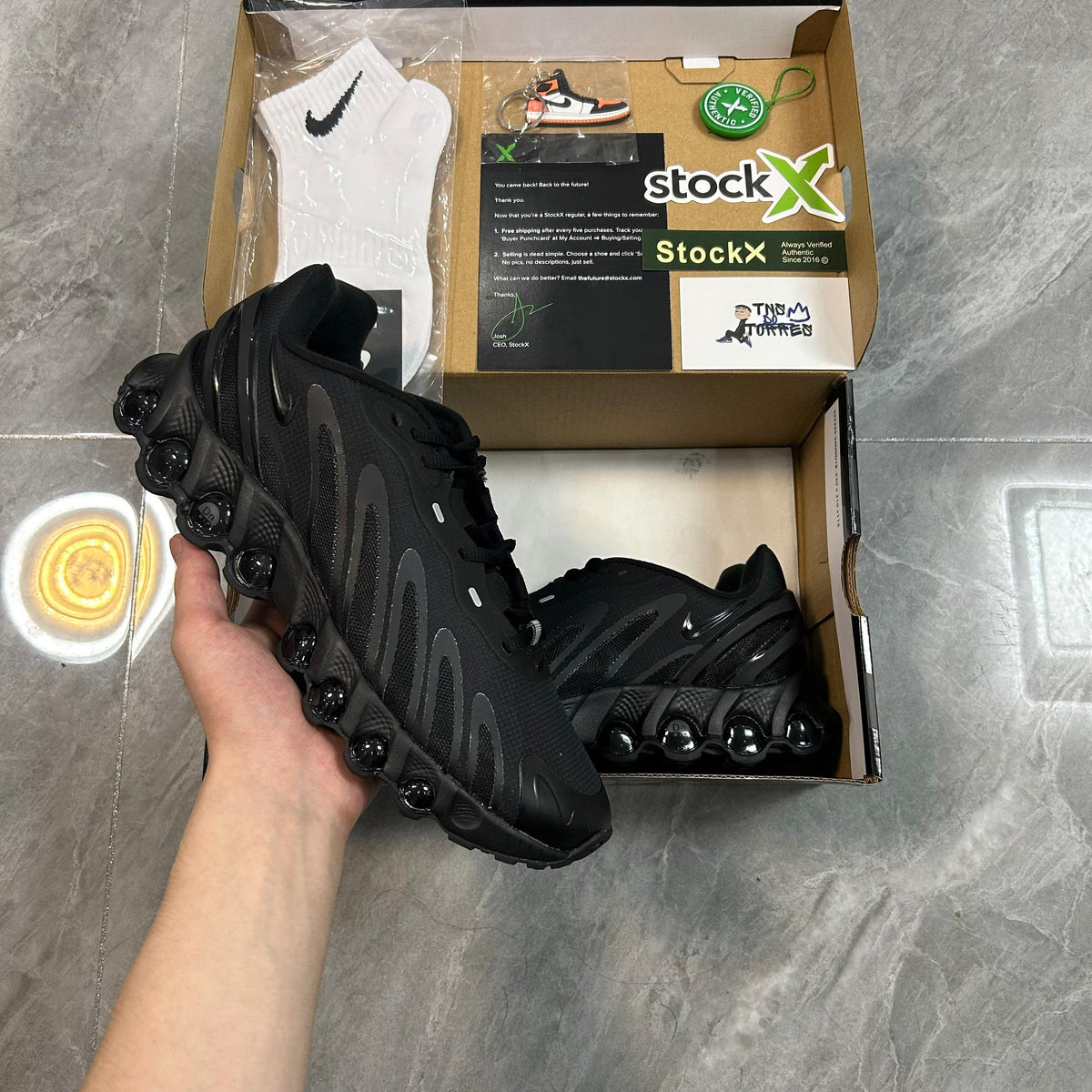 Air Max DN8 "Triple Black"