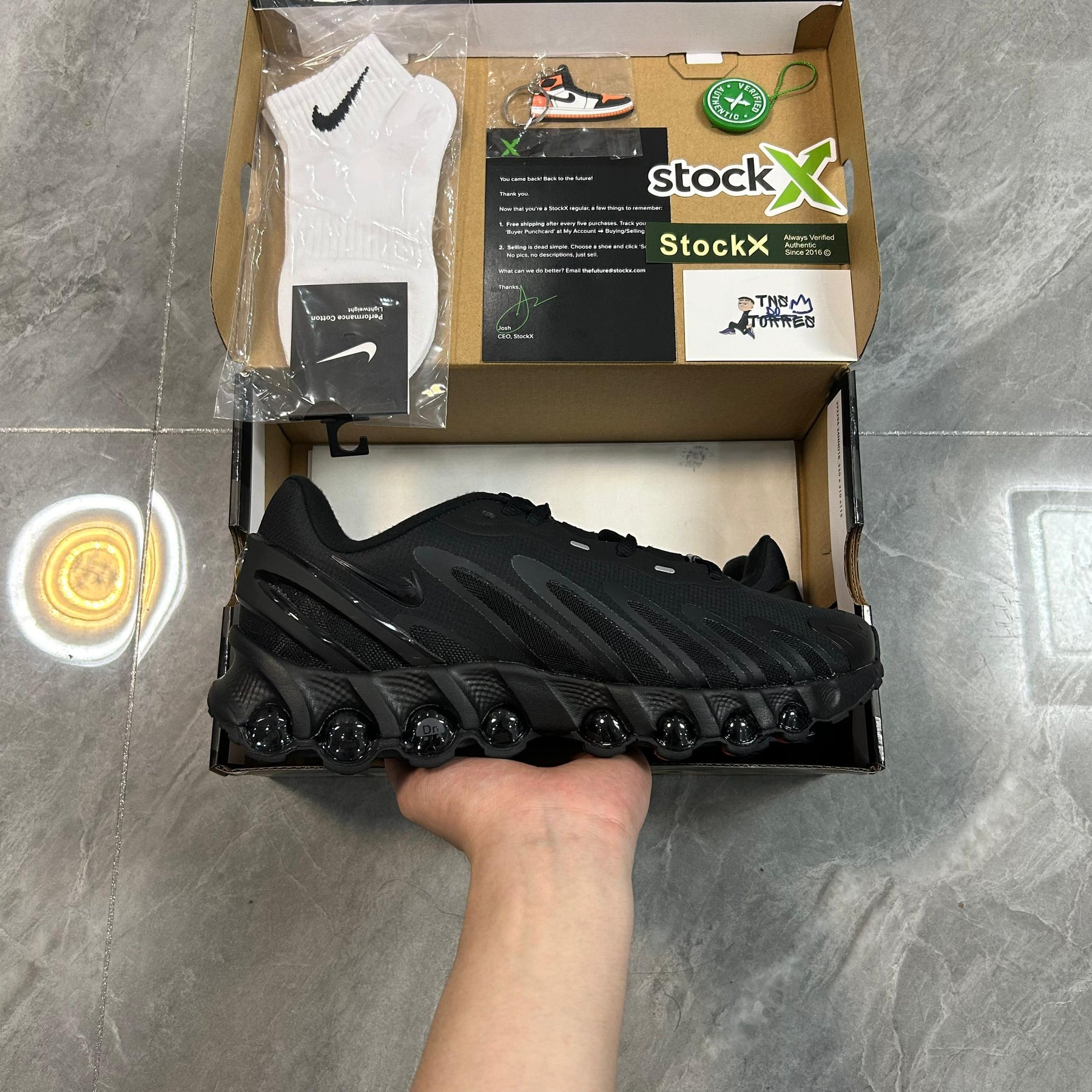 Air Max DN8 "Triple Black"