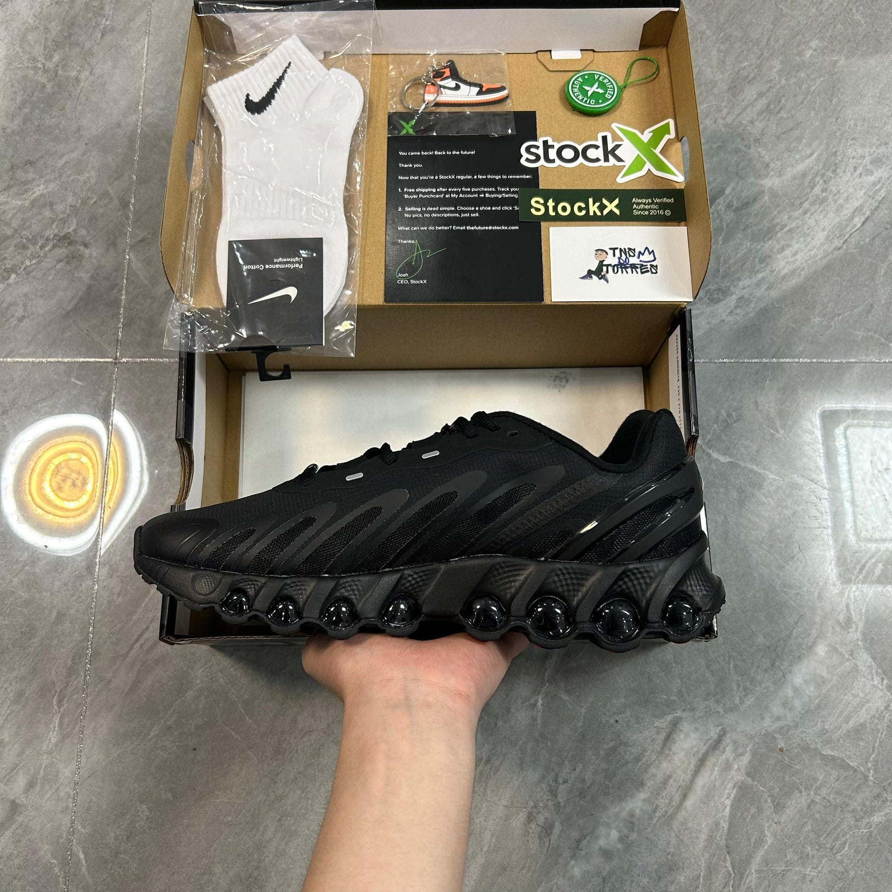 Air Max DN8 "Triple Black"