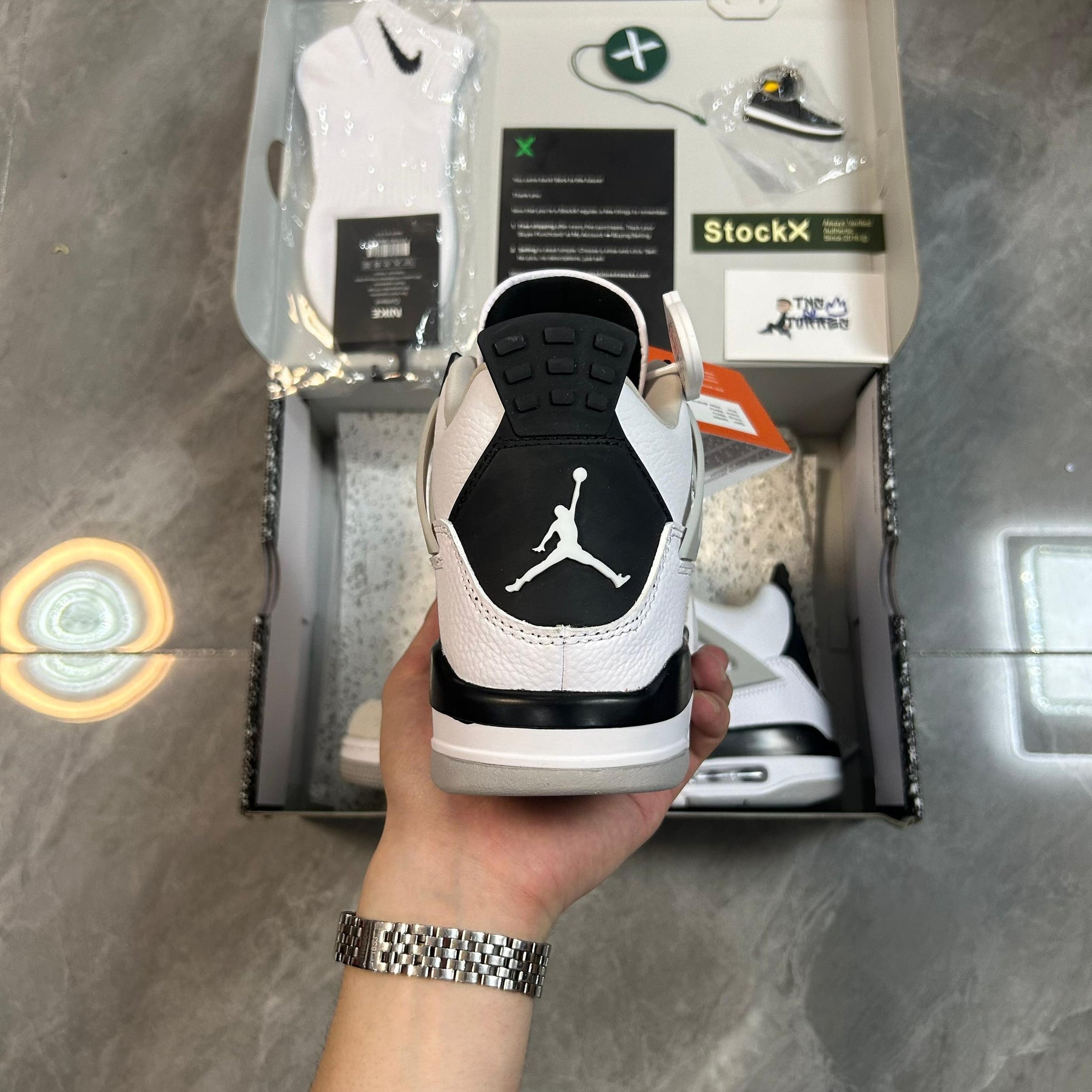 Nike Air Jordan 4 Retro 'Military Black'