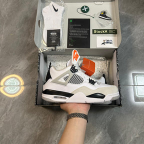 Nike Air Jordan 4 Retro 'Military Black'