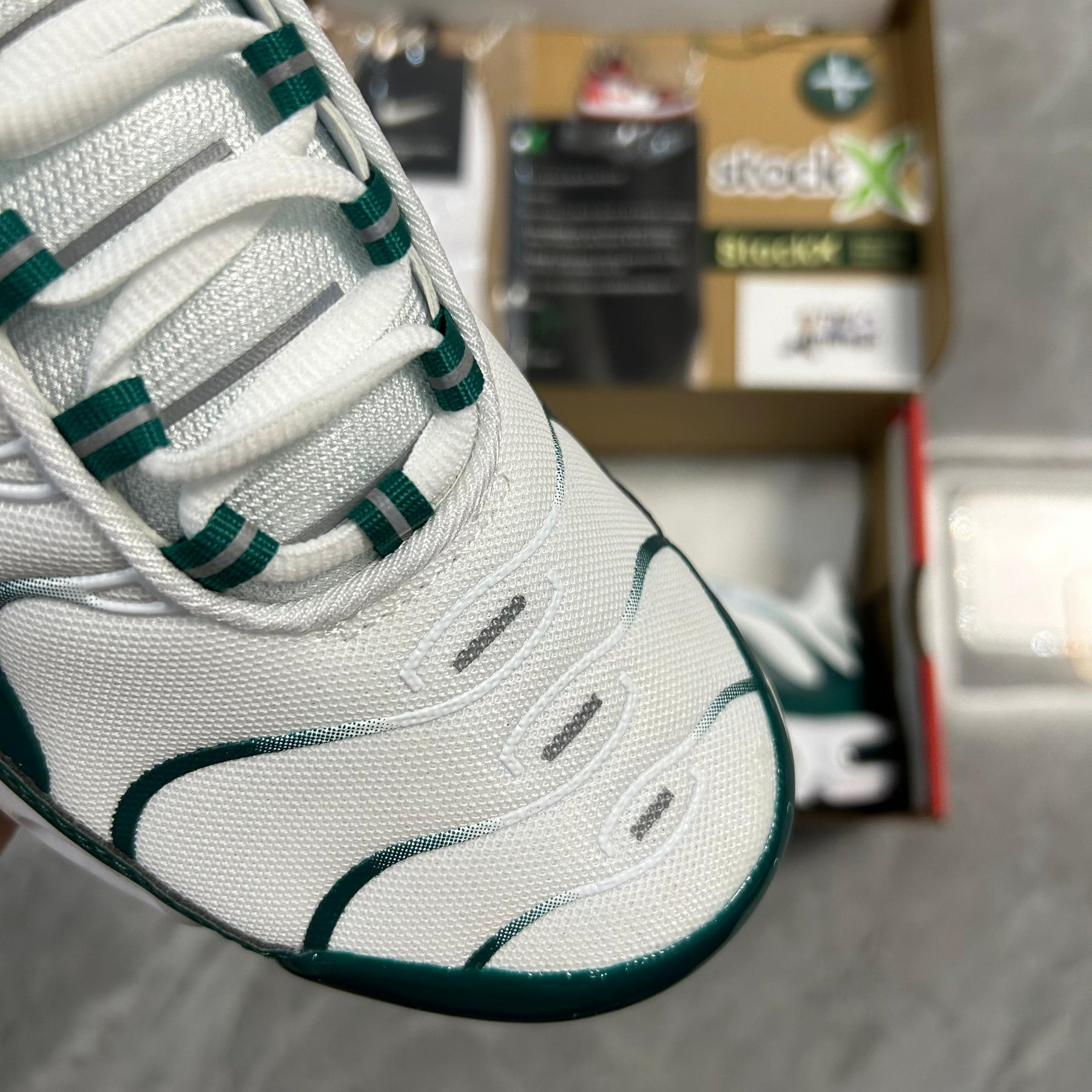 Air Max Plus TN 1 x Lacoste