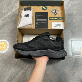 New Balance 9060 Triple Black