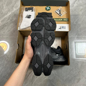 New Balance 9060 Triple Black