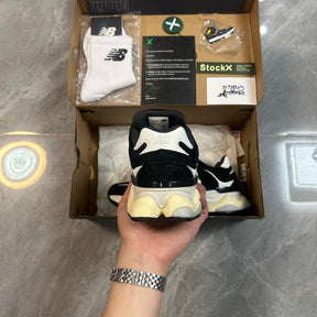 New Balance 9060 Black