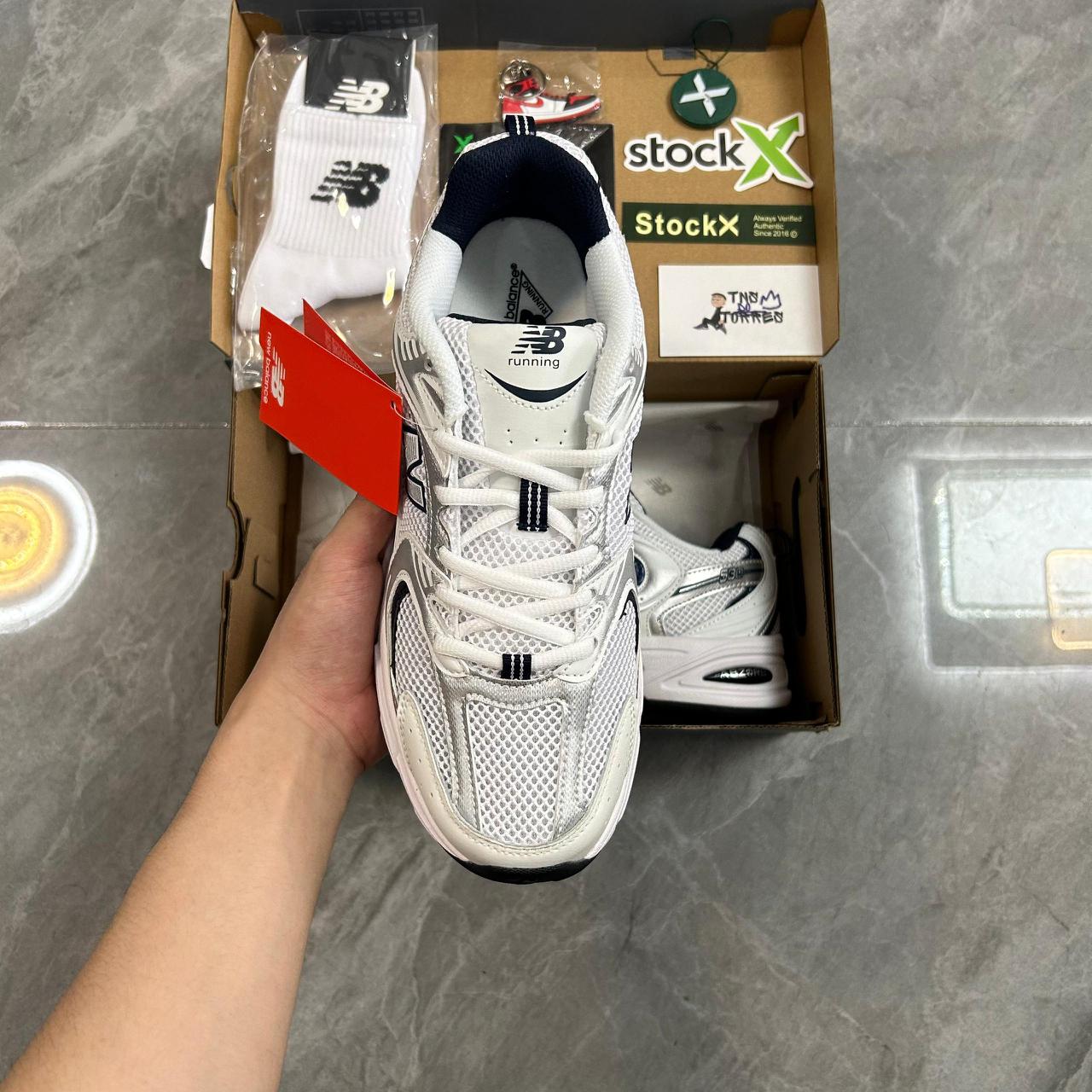 New Balance 530 White Silver Navy