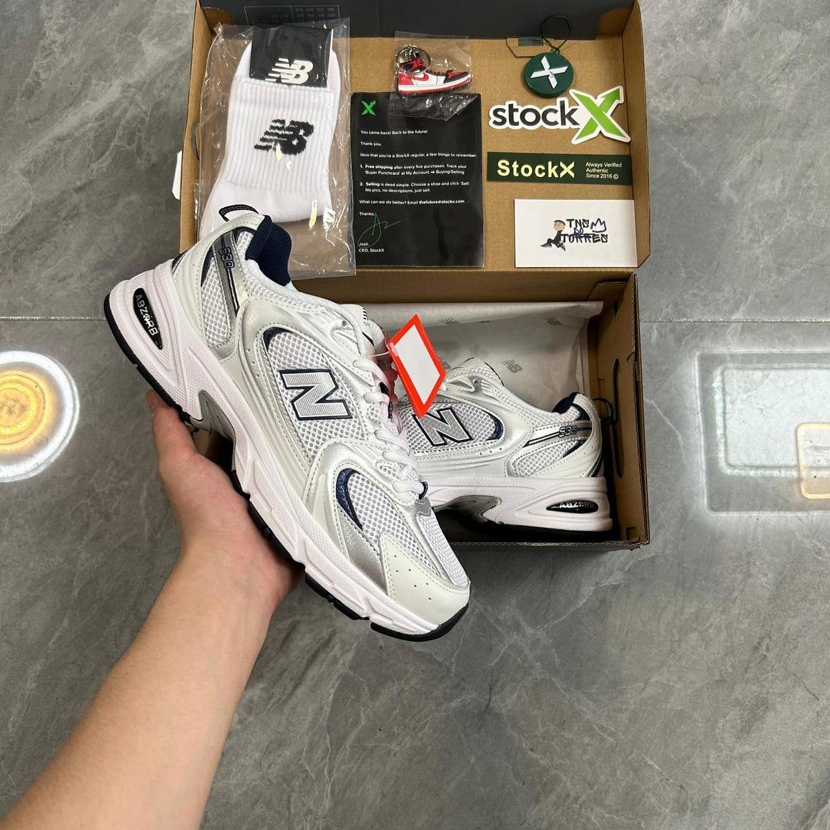 New Balance 530 White Silver Navy