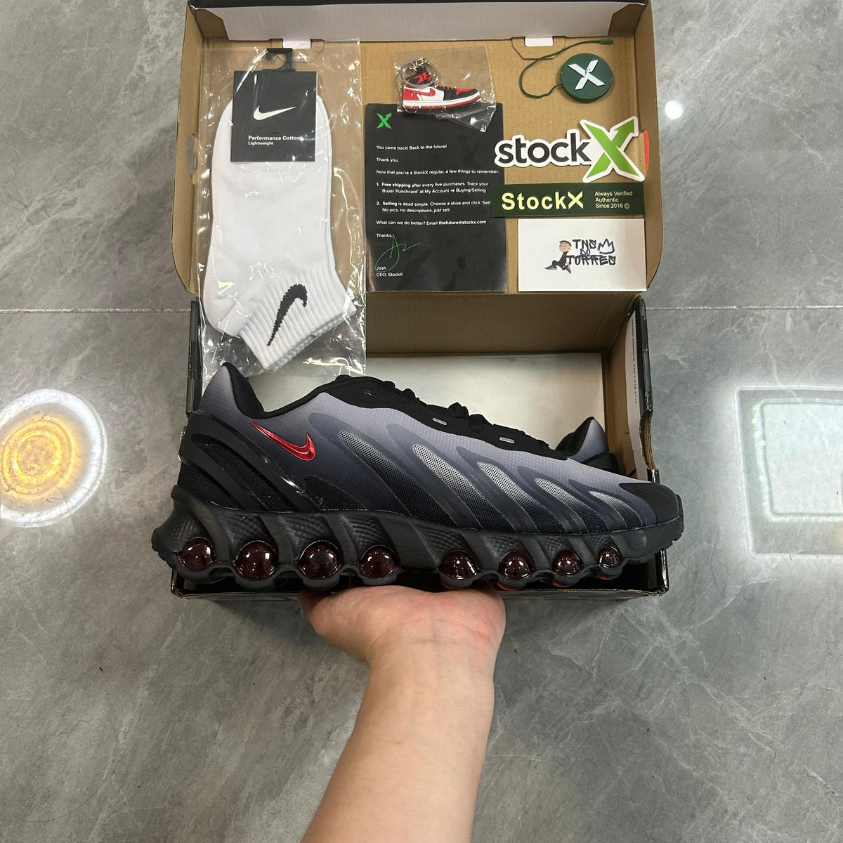 Air Max DN8 "Black Gym"