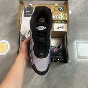 Air Max DN8 "Black Gym"