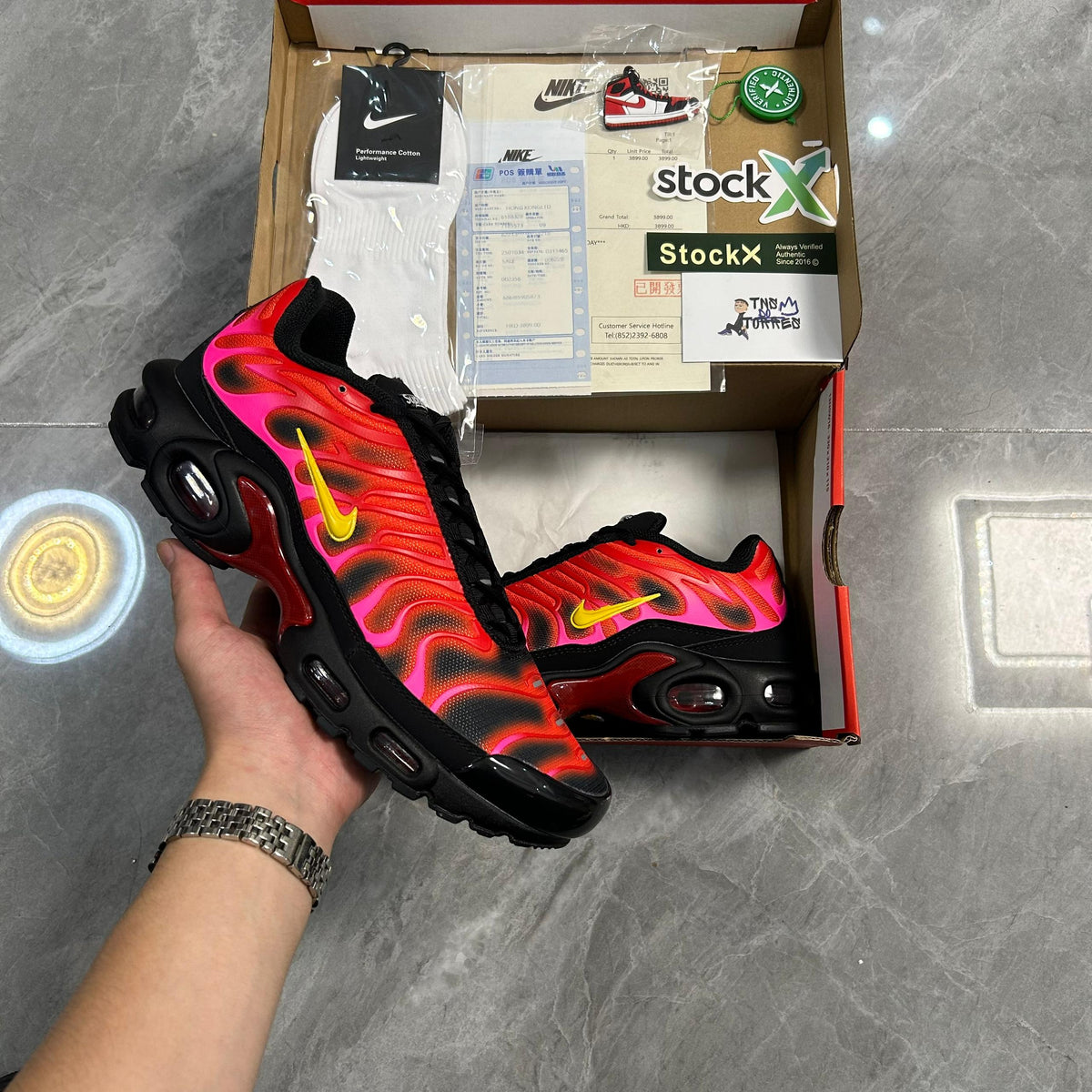 Nike Supreme x Air Max Plus TN1 University Red