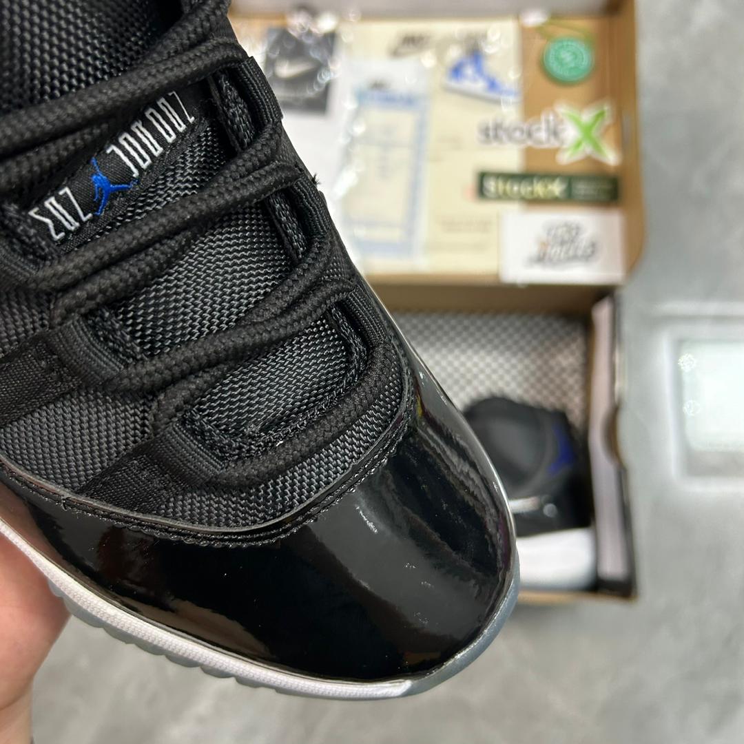 Nike Air Jordan 11 Retro 'Space Jam' 2016