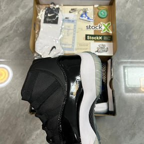 Nike Air Jordan 11 Retro 'Space Jam' 2016